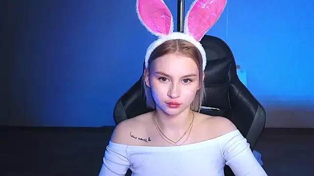 doll_barbieee from StripChat