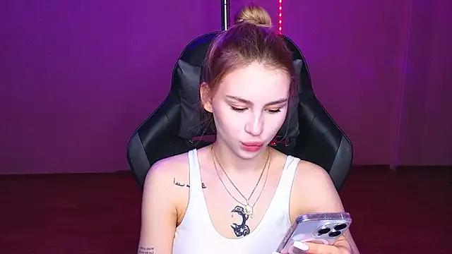 doll_barbieee from StripChat