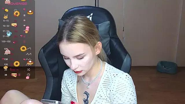 doll_barbieee from StripChat