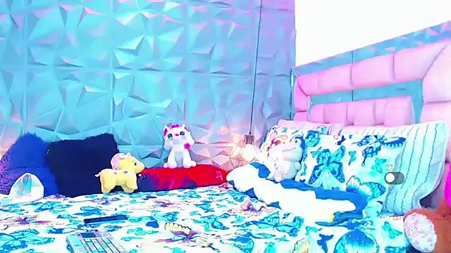 Doll_IvannaTs from StripChat