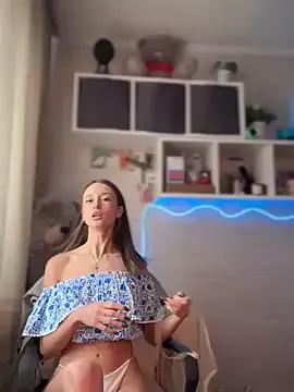 Dollar_Doll from StripChat