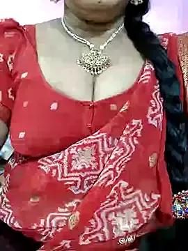 Dollybell from StripChat