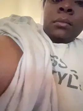 DreamyDiamonds from StripChat is Freechat