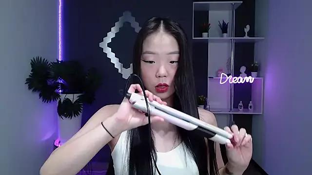 Girls: discover live performances with matured cam models, from teasing to fixations, in a variety of stunning live sex cams.