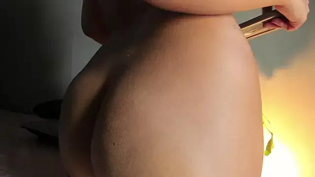 Girls: discover live performances with matured cam models, from teasing to fixations, in a variety of stunning live sex cams.