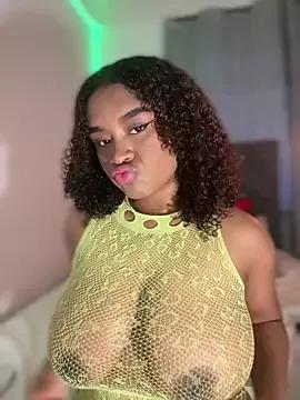 Dyan_adams from StripChat is Freechat