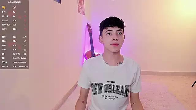 Girls: discover live performances with matured cam models, from teasing to fixations, in a variety of stunning live sex cams.