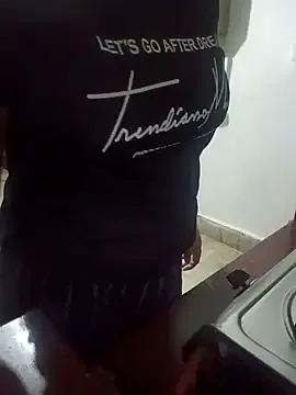 EeshaBhabi on StripChat