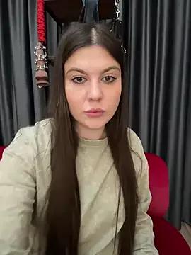 Girls: discover live performances with matured cam models, from teasing to fixations, in a variety of stunning live sex cams.