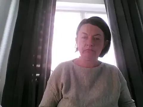 EleanoraMILF from StripChat is Freechat