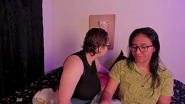 ElectricNights on StripChat