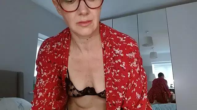 ELEGANT-ARIA36 from StripChat