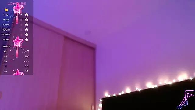 ELEKTRAMOON from StripChat