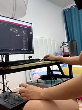 Elenababy-666 from StripChat