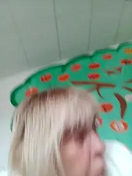 ElenaBeautiful48 from StripChat