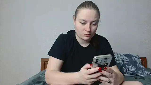 ElenaMaeer from StripChat