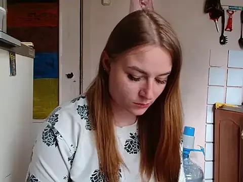 ElenaMaeer from StripChat is Freechat