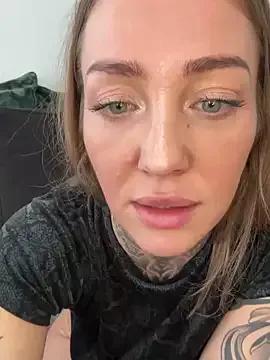 Discover our broadcasting tattoo streamers from our Custom and Multi clubs and watch exclusive access to highly interactive content, such as body, hair, hooters, pussy type and many more.