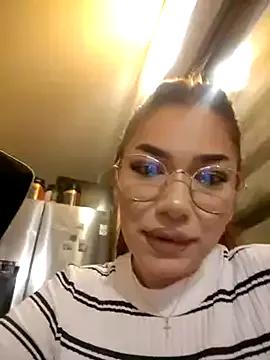 Girls: discover live performances with matured cam models, from teasing to fixations, in a variety of stunning live sex cams.