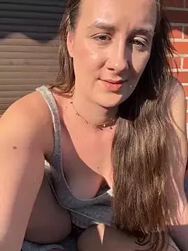 EllaMae from StripChat
