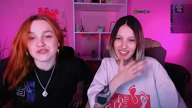 Girls: discover live performances with matured cam models, from teasing to fixations, in a variety of stunning live sex cams.