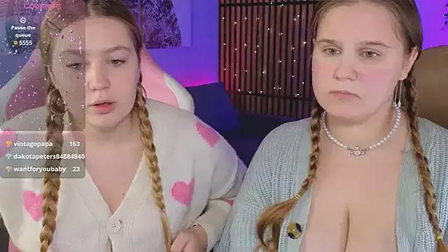 Ellie_Wellie from StripChat