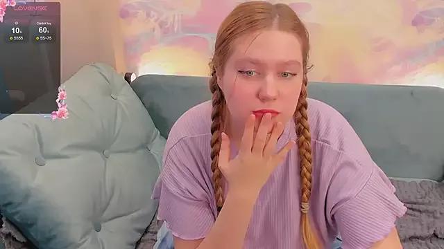 Ellie_Wellie from StripChat