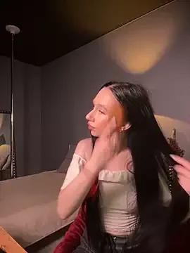 ElowStar from StripChat is Freechat
