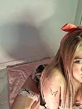Emasanders from StripChat is Freechat