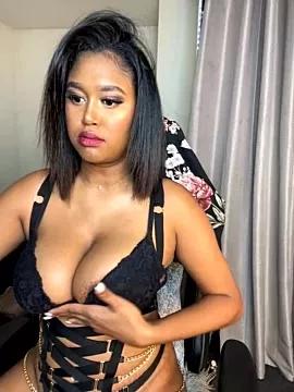 Emiilove from StripChat