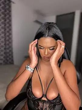 Emiilove from StripChat