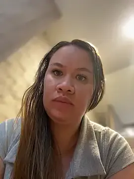 Emiily_lee on StripChat