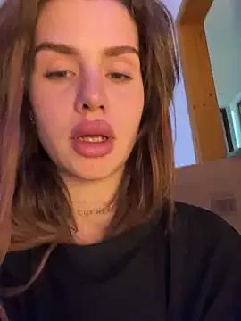 Girls: discover live performances with matured cam models, from teasing to fixations, in a variety of stunning live sex cams.