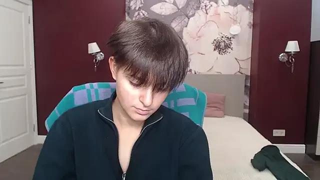 Girls: discover live performances with matured cam models, from teasing to fixations, in a variety of stunning live sex cams.