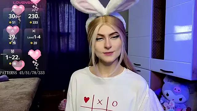 Girls: discover live performances with matured cam models, from teasing to fixations, in a variety of stunning live sex cams.