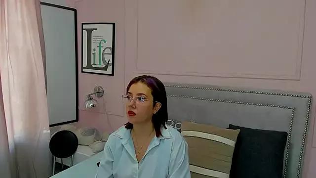Emily_Millerr_ from StripChat is Freechat