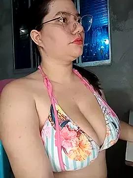 Girls: discover live performances with matured cam models, from teasing to fixations, in a variety of stunning live sex cams.