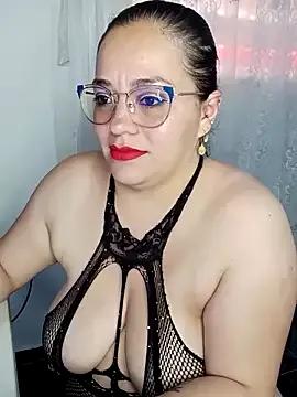 Girls: discover live performances with matured cam models, from teasing to fixations, in a variety of stunning live sex cams.