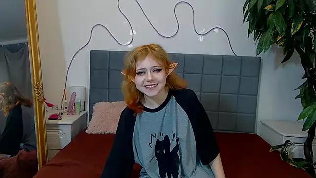 EmilyAngells from StripChat is Freechat
