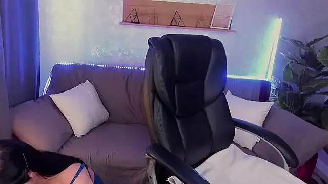 Girls: discover live performances with matured cam models, from teasing to fixations, in a variety of stunning live sex cams.