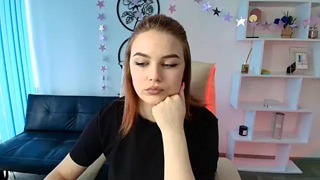 EmilyEwanss from StripChat is Freechat