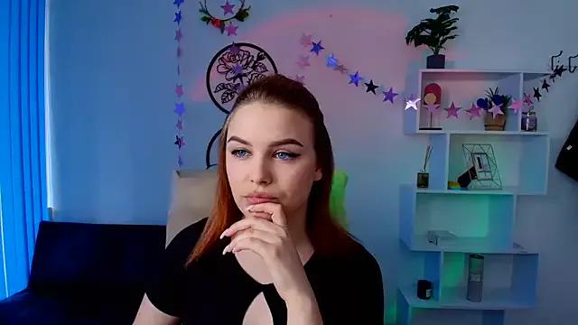 EmilyEwanss from StripChat is Freechat