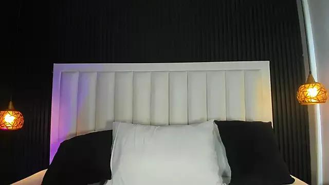 EmilyTolson from StripChat is Freechat