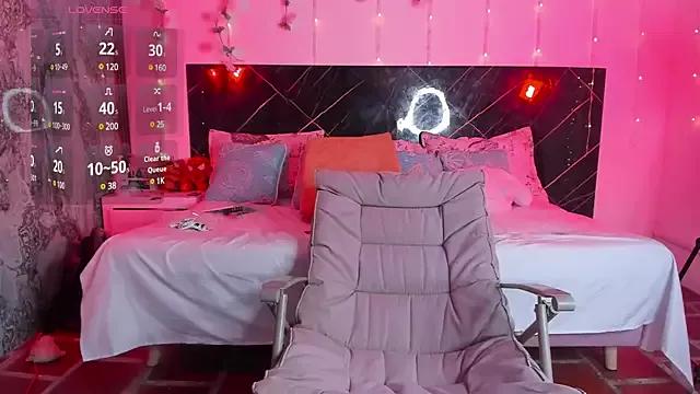 Girls: discover live performances with matured cam models, from teasing to fixations, in a variety of stunning live sex cams.