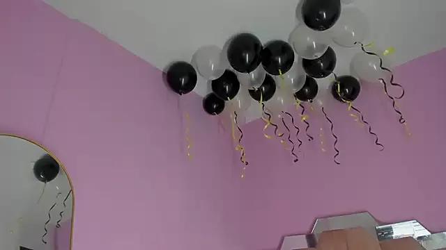 Emma_033 from StripChat is Freechat