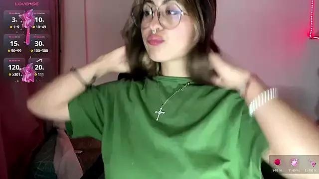 Girls: discover live performances with matured cam models, from teasing to fixations, in a variety of stunning live sex cams.