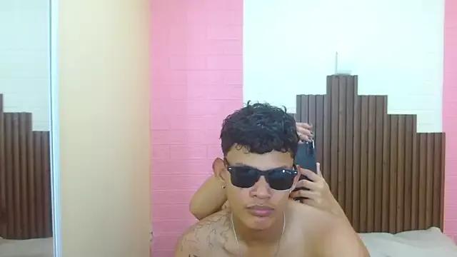 Emma_AndAlex from StripChat