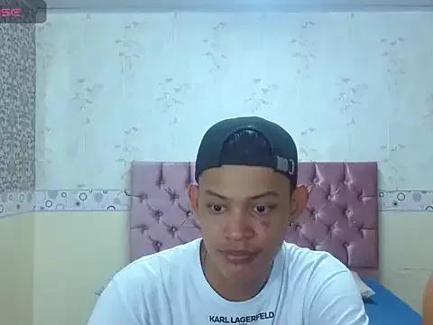 Emma_AndAlex from StripChat