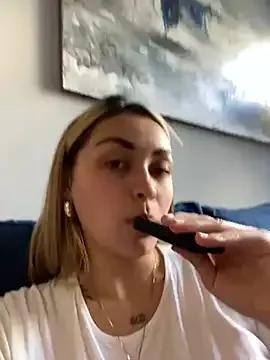 Girls: discover live performances with matured cam models, from teasing to fixations, in a variety of stunning live sex cams.