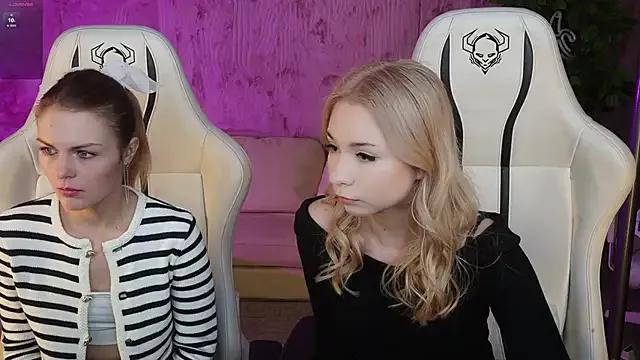 Emma_Rose_69 from StripChat